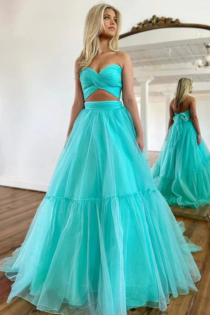 Vestido de fiesta formal largo de tul con hombros descubiertos y corte A
